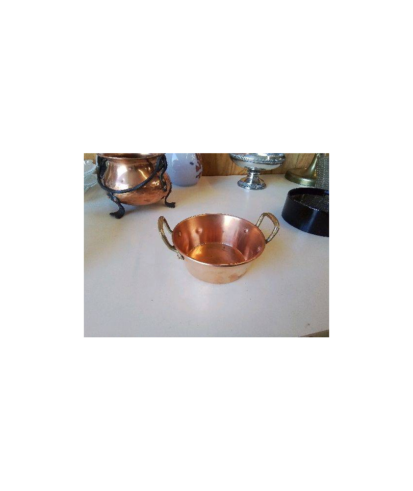 PETITE BASSINE EN CUIVRE 