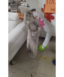 STATUETTE