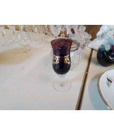 PETIT VERRE A PIED 