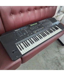 SYNTHETISEUR ROLAND E-70