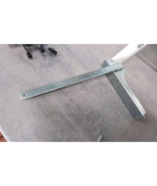 EQUERRE METAL 