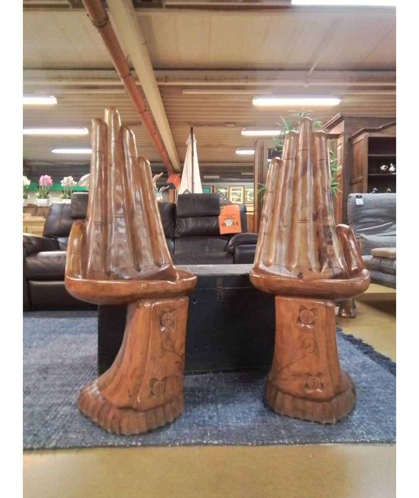 FAUTEUILS MAIN LA PAIRE 