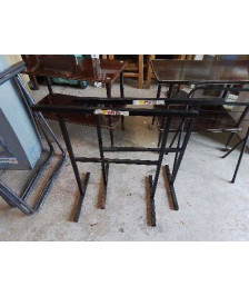 TRETEAU NOIR OU PIED DE TABLE 