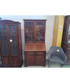 SECRETAIRE 