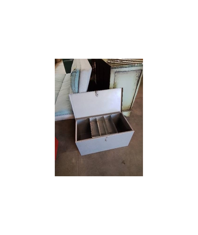 CAISSE A OUTILS MÉTAL GRIS 