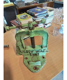 ÉTAU SERRE TUBE ROLAX 1/4 A 4 1/2