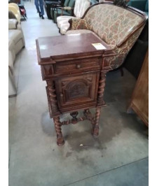 CHEVET A COLONNES TORSADÉS 1 PORTE 1 TIROIR DESSUS MARBRE ROUGE FIN XIXE