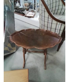 TABLE BASSE CHANTOURNÉ OVALE A ENTRETOISE 