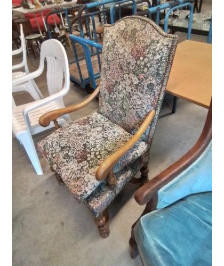 FAUTEUIL BOIS CLAIR STYLE LOUIS XIII DOSSIER CINTRÉ TISSU FLEURI 