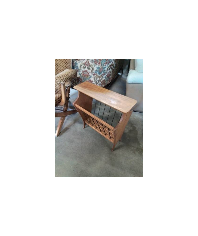 PORTE REVUES BOIS CLAIR A BARREAUX MÉTAL NOIR ANNÉES 60 