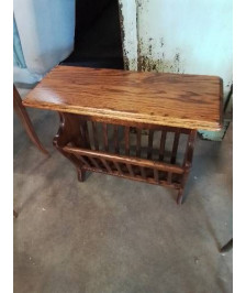 PORTE REVUES A TABLETTE ET BARREAUX BOIS