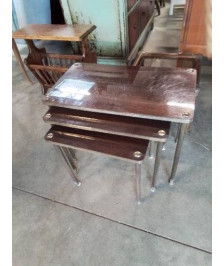 3 TABLES BASSES GIGOGNES LAITON ET FORMICA MARRON 