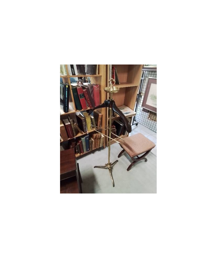 VALET DE NUIT TRIPODE LAITON ET ACAJOU 