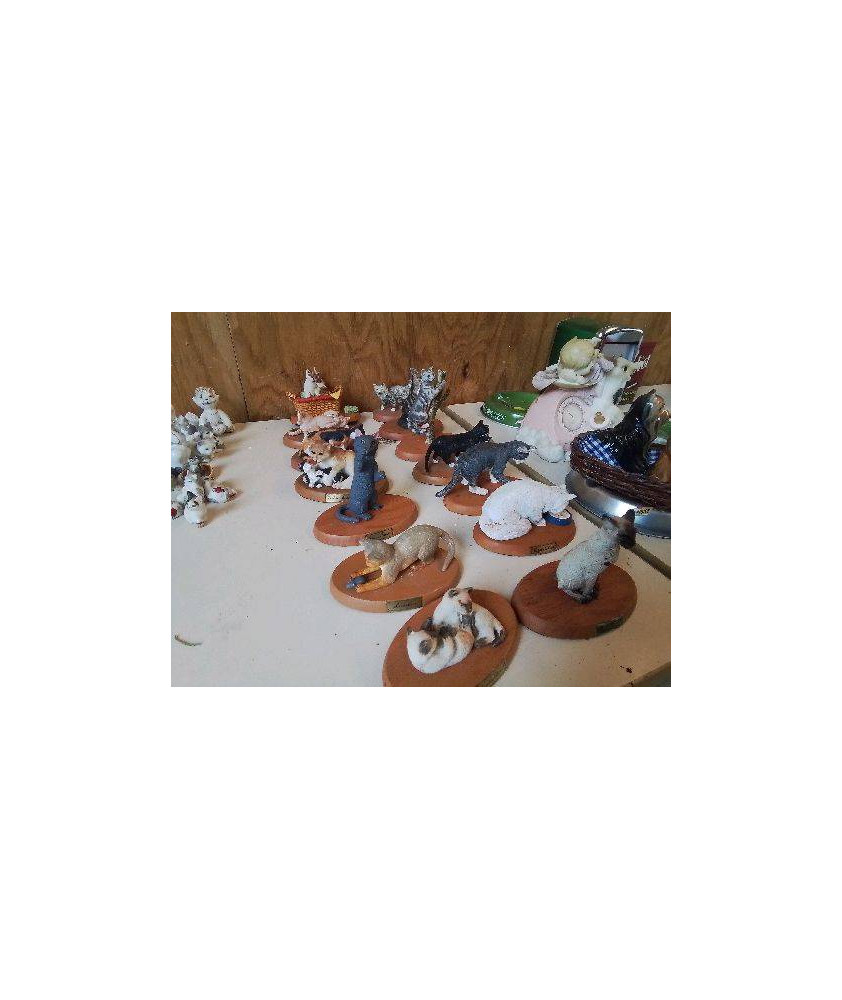 FIGURINE CHAT