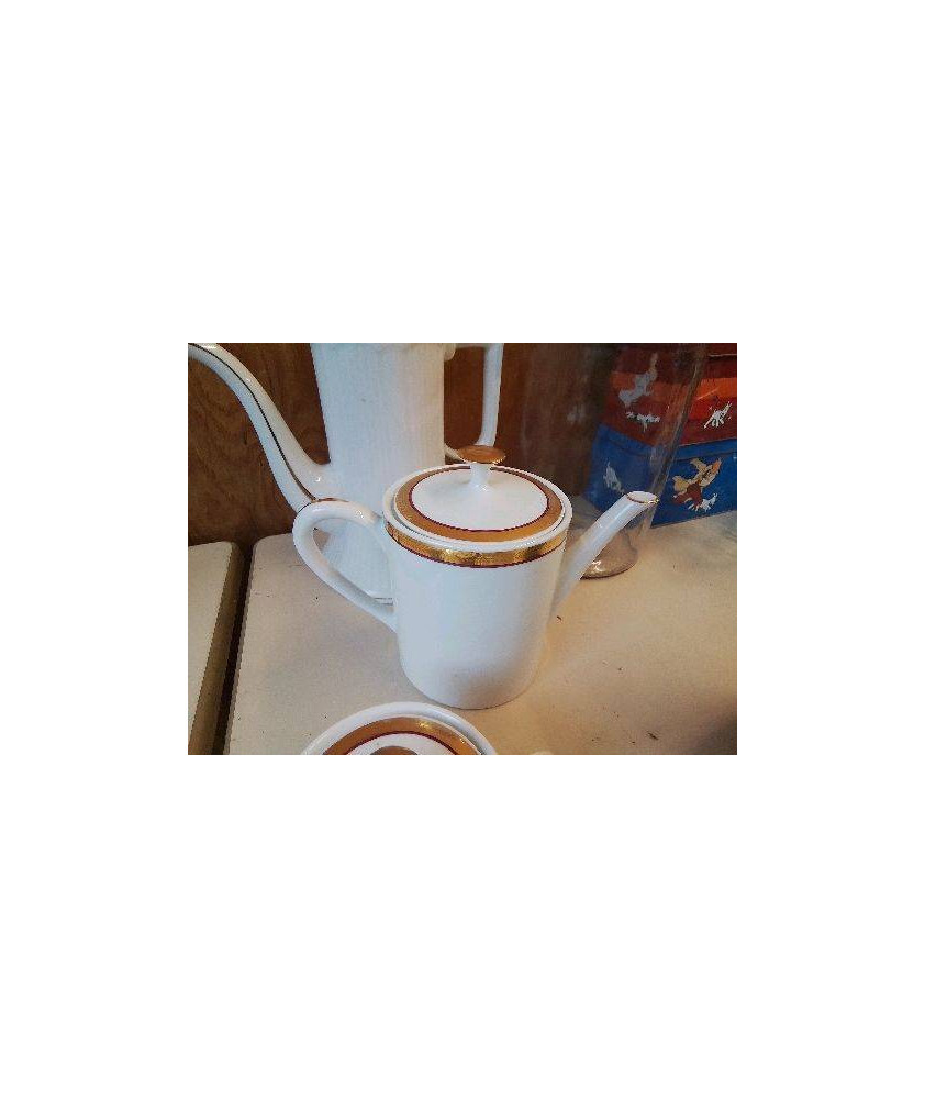 CAFETIÈRE 