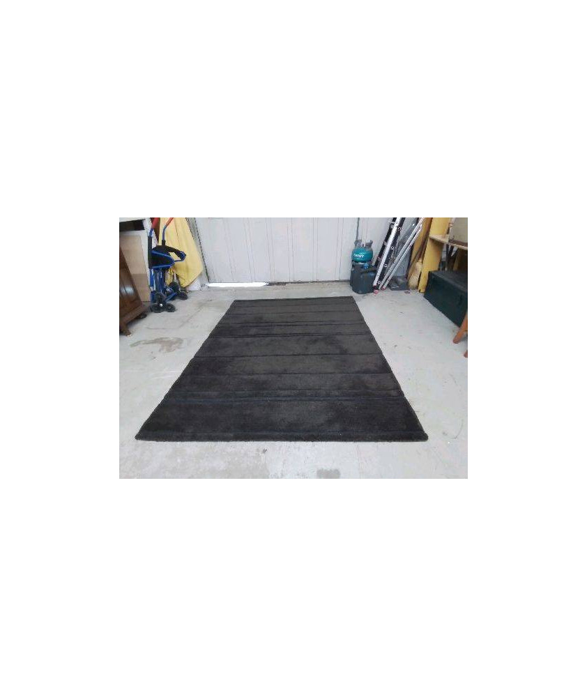 TAPIS NOIR 