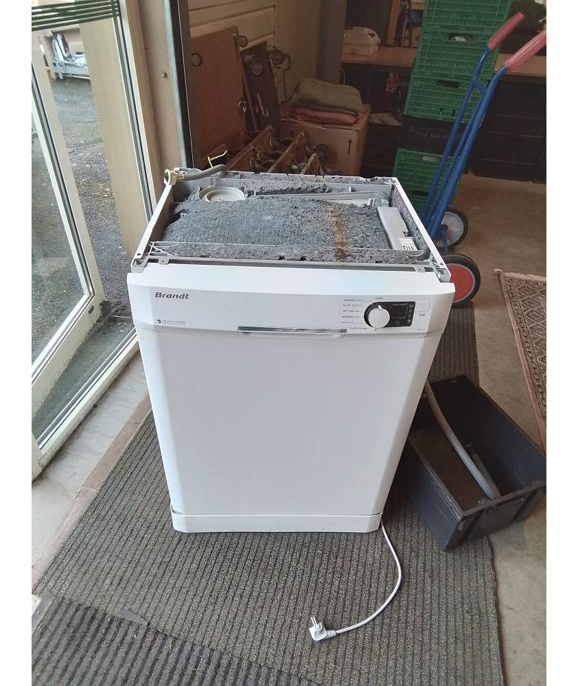 LAVE VAISSELLE BRANDT SANS PLATEAU 