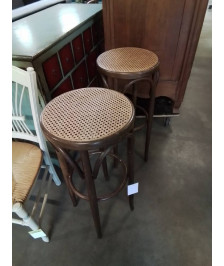 PAIRE DE TABOURETS DE BAR BOIS COURBÉ ASSISE CANNÉE
