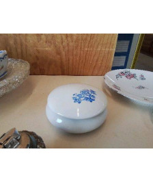BOITE EN PORCELAINE