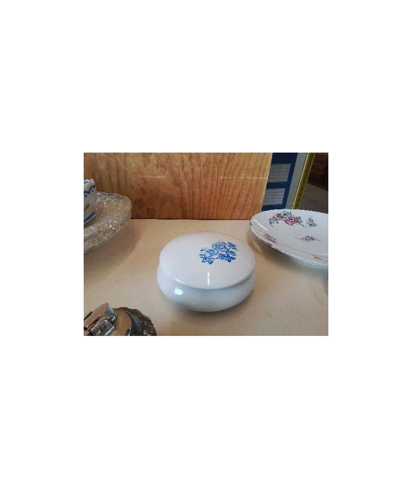 BOITE EN PORCELAINE 