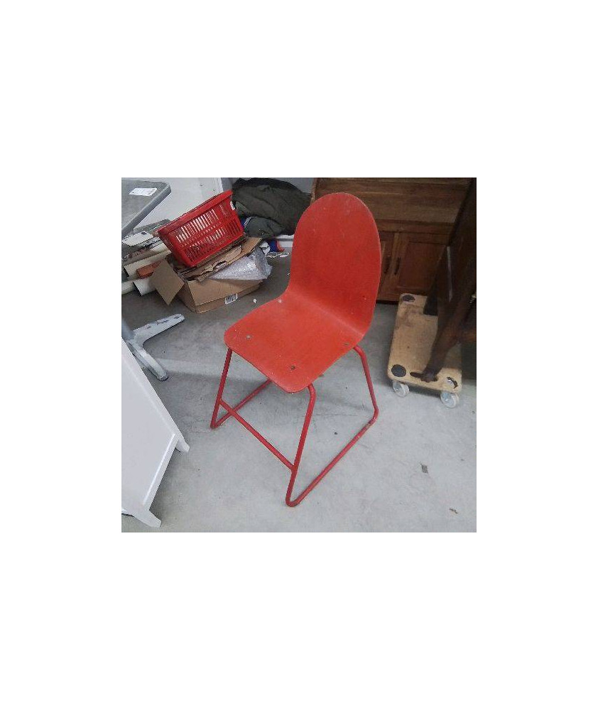 CHAISE ROUGE