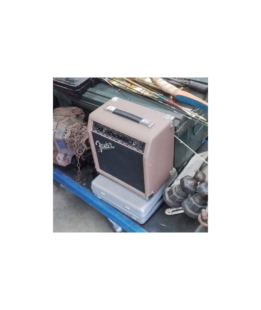 AMPLIE DE GUITARE FENDER 