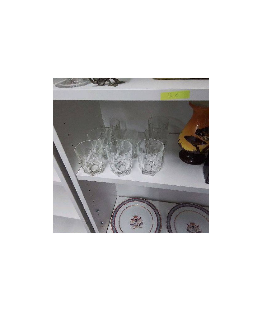 LOT 8 VERRE 