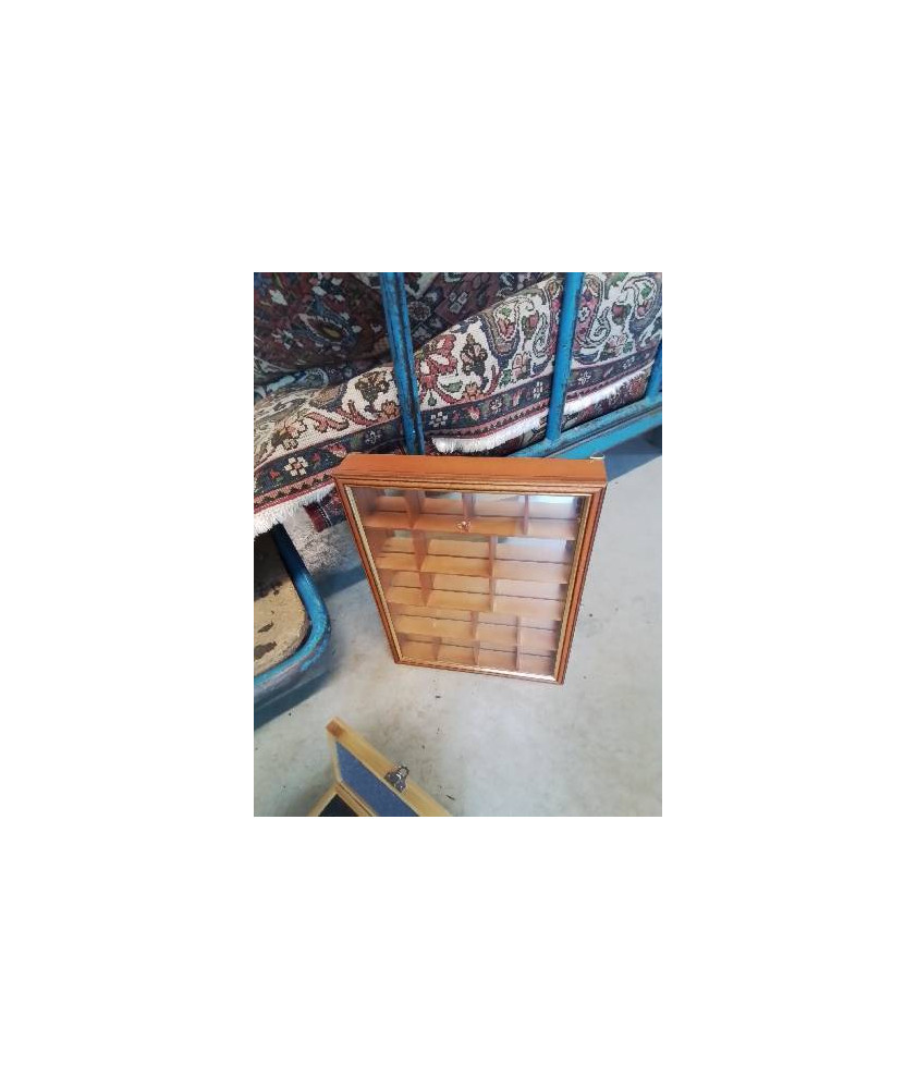 VITRINE MURAL BOIS CLAIR 