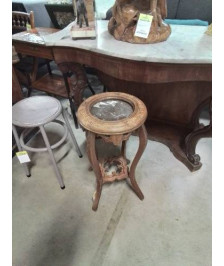 SELLETTE RONDE BOIS SCULPTÉ ET GRAVÉ DESSUS MARBRE FIN XIXE