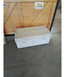 CANTINE MÉTALLIQUE PEINT ECRU