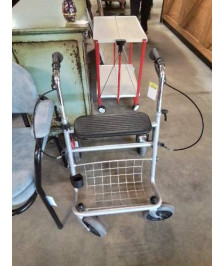 DEHAMBULATEUR PLIANT 4 ROUES MÉTAL GRIS ET PU NOIR