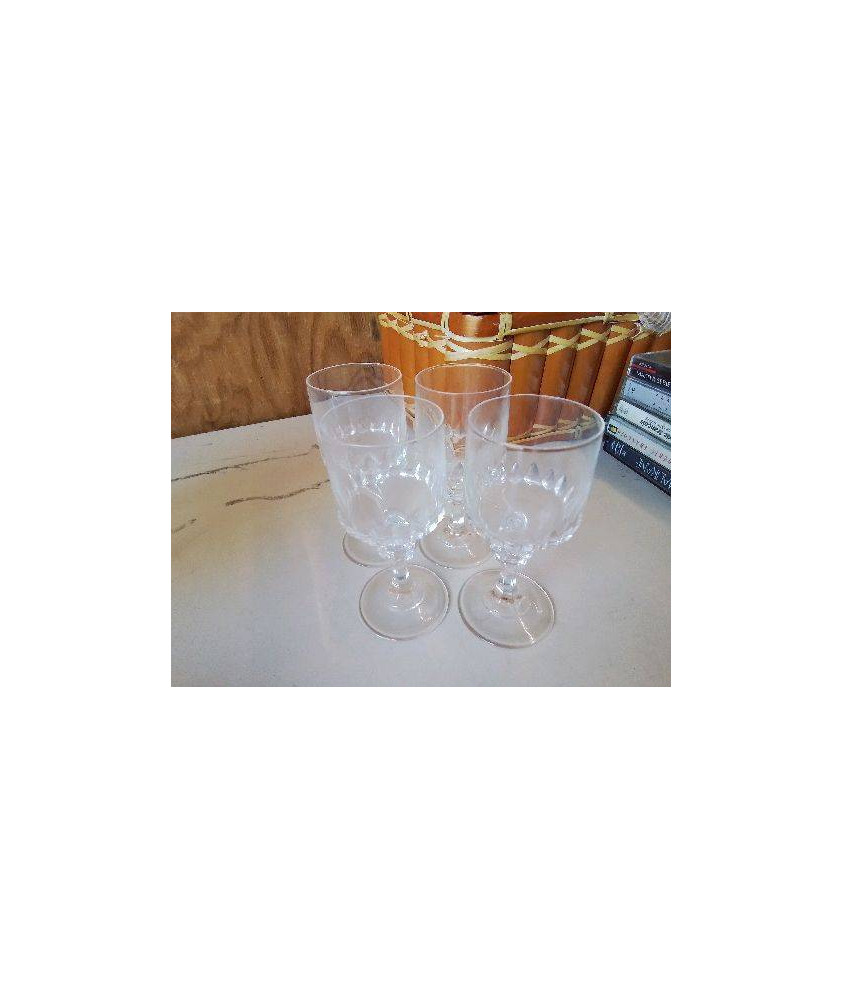 LOT DE 4 VERRES 