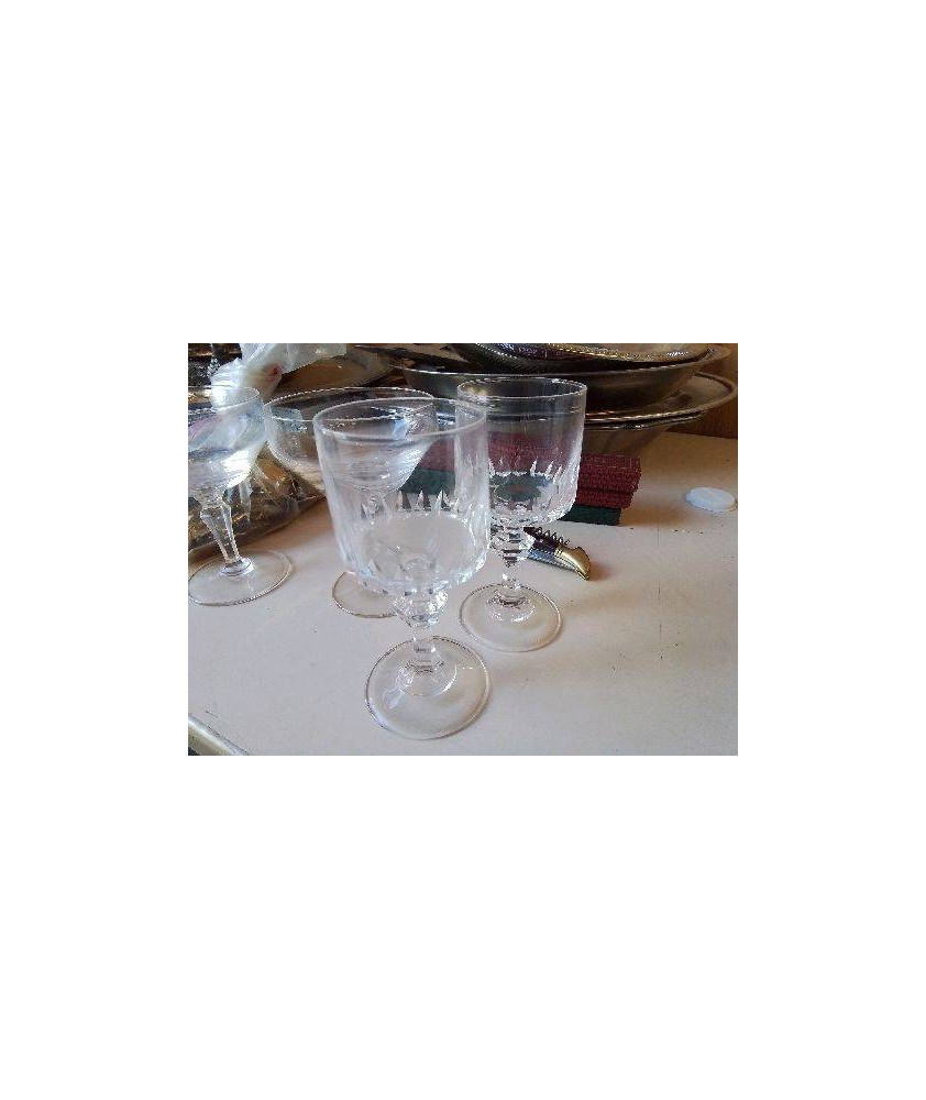 LOT DE 2 VERRES A LIQUEURS