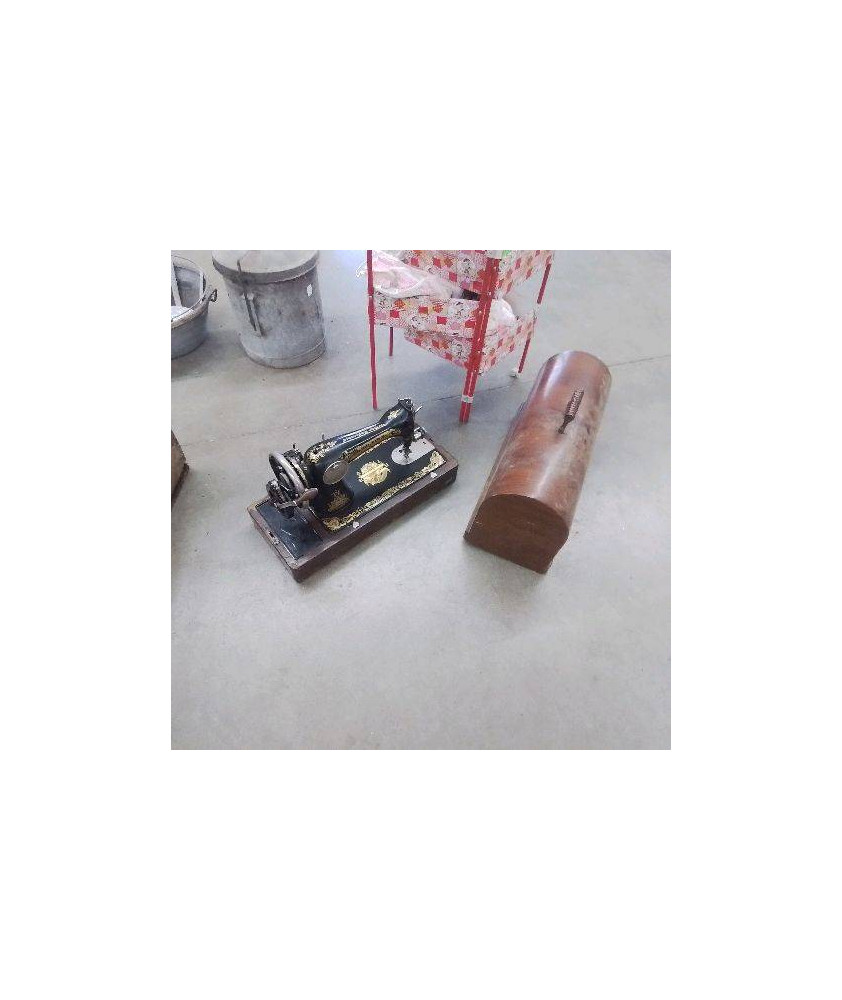 MACHINE A COUDRE SINGER