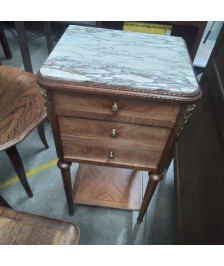 CHEVET 3 TIROIRS DESSUS MARBRE