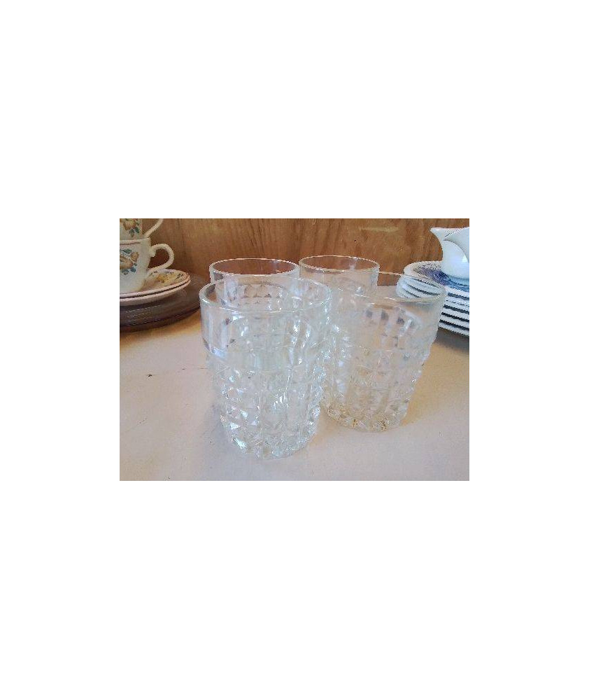 LOT DE 4 VERRES 