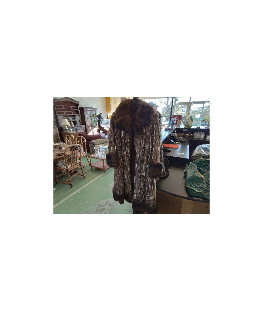 MANTEAU EN FOURRURE VERITABLE DE MARMOTTES ET PATE DE VISON