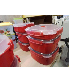 TUPPERWARE ROUGE 