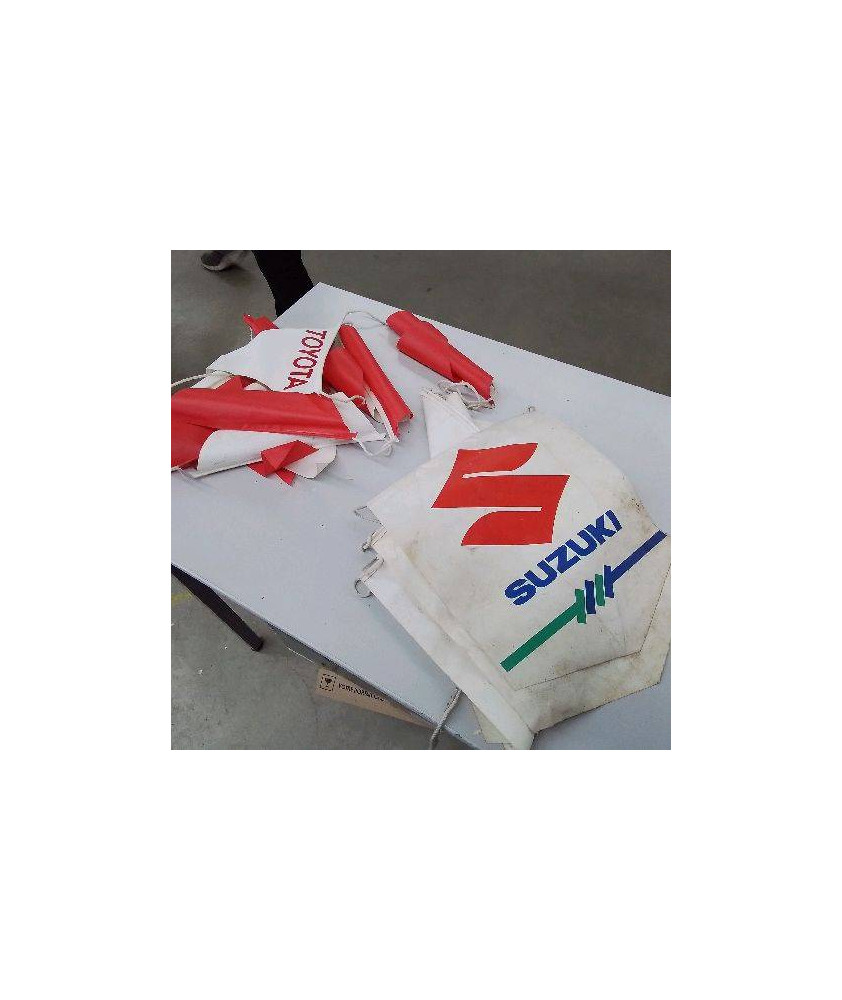 FANION TOYOTA OU SUZUKI