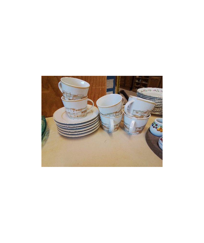 ENSEMBLE DE TASSES À CAFÉ