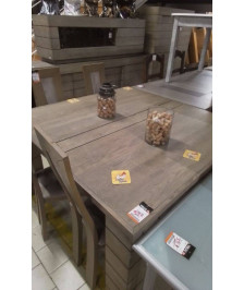 TABLE CARREE GHAZARIAN