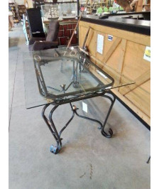 TABLE RECTANGULAIRE MÉTAL NOIR ET DORÉ DESSUS PLATEAU VERRE ET 4 CHAISES