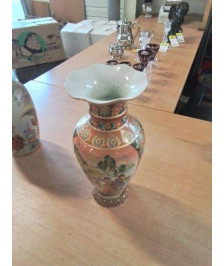 VASE CÉRAMIQUE AUX GEISHAS