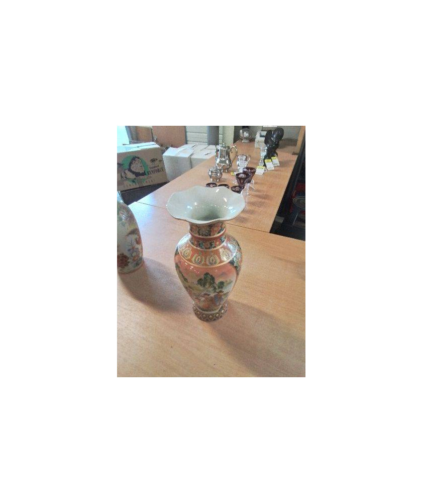 VASE CÉRAMIQUE AUX GEISHAS