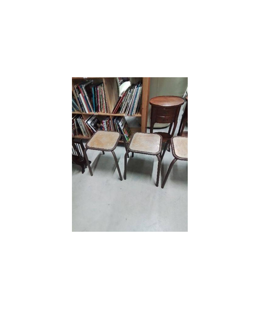 TABOURET D ATELIER  CARRÉ PIÈTEMENT MÉTAL MARRON ASSISE BOIS CLAIR DÉBUT XXE