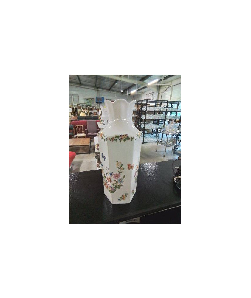 VASE PORCELAINE BLANC AUX FLEURS ET PAPILLONS AYNSLEY ENGLAND COTTAGE GARDEN 31,5CM