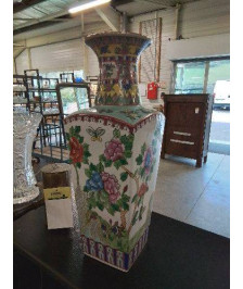 VASE ASIATIQUE PORCELAINE EMAILLEE  AUX FLEURS 41CM
