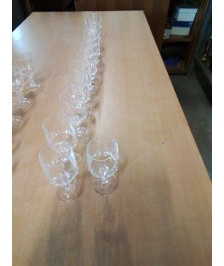 13 VERRES A PIED CRISTAL TAILLÉ 