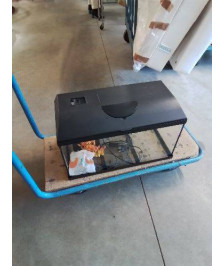 AQUARIUM ZOLUX AVEC POMPE ET ACCESSOIRES 