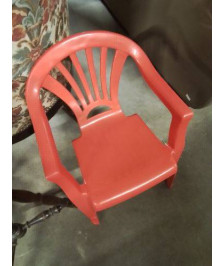 FAUTEUIL ENFANT DE JARDIN RÉSINE ROUGE